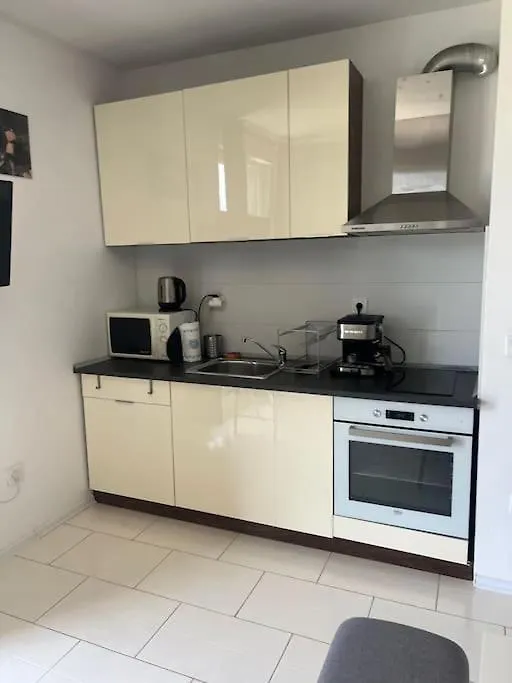 Cosy Studio Next To The Mall София 0*,